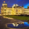 Fotografia Reichstag Christmas Tree At Night, Berlin, Germany -Clementoni Outlet 1000 F 125319986 ymm6KVQmhfBzOJHPRt8eL7ldzeLjbuXQ