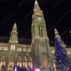 Fotografia Vienna Rathaus At Night Witha Christmas Tree On Its Side, No People -Clementoni Outlet 1000 F 127179892 1JChNpC79WArYiDAhXhiZYF7OC37mH7e
