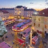 Fotografia BRATISLAVA, SLOVAKIA - NOVEMBER 28, 2016: Christmas Market On The Main Square In Evening Dusk -Clementoni Outlet 1000 F 130275211 54vSbKGHFRaZC0JQWUTHdOzcVU0sJwgE