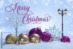 Fotografia Christmas Scene With Ornaments And Snow