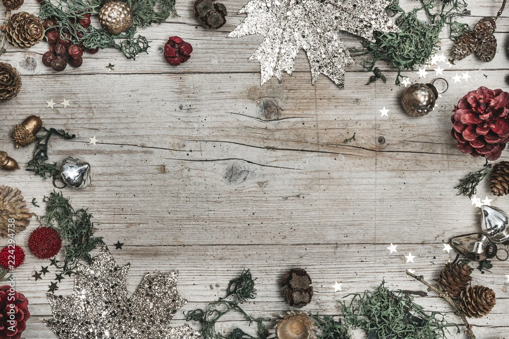 Fotografia Festive Christmas Composition On A Wooden Background 3 Fotografia Festive Christmas Composition On A Wooden Background