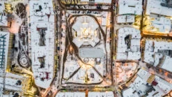 Fotografia Top View Of Ivano-Frankivsk In Winter At Christmas Time